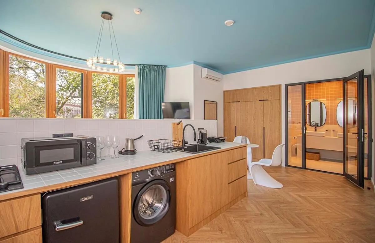 Panoramic Studio Apt In Tbilisi Center - By Wehost 0*,  グルジア