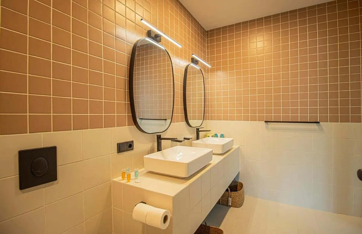 Panoramic Studio Apt In Tbilisi Center - By Wehost